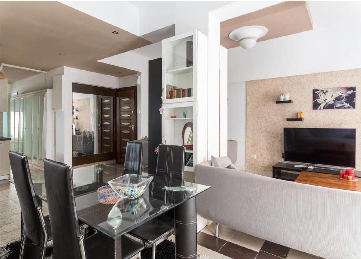 شقة 2Bd- Perfect Location With Square View سالونيك المظهر الخارجي الصورة