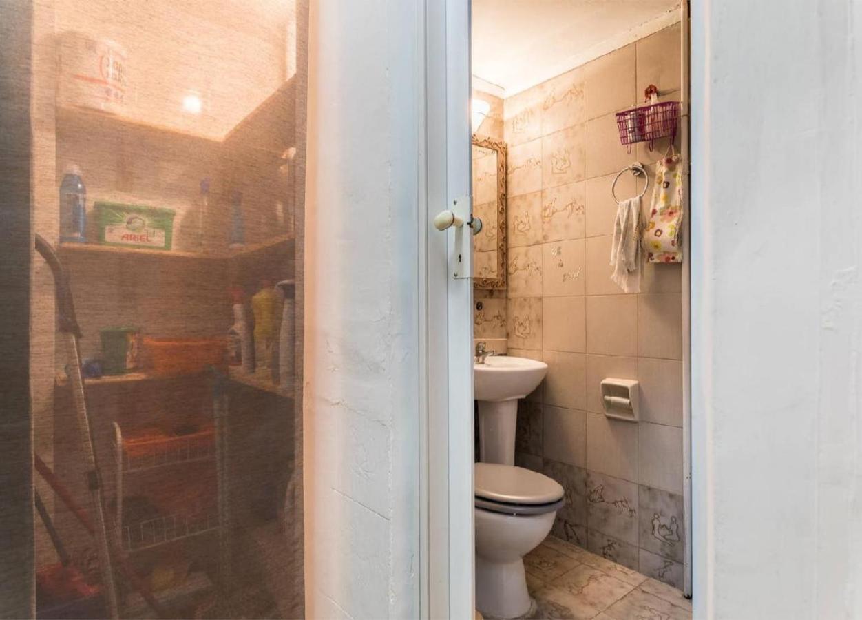 شقة 2Bd- Perfect Location With Square View سالونيك المظهر الخارجي الصورة
