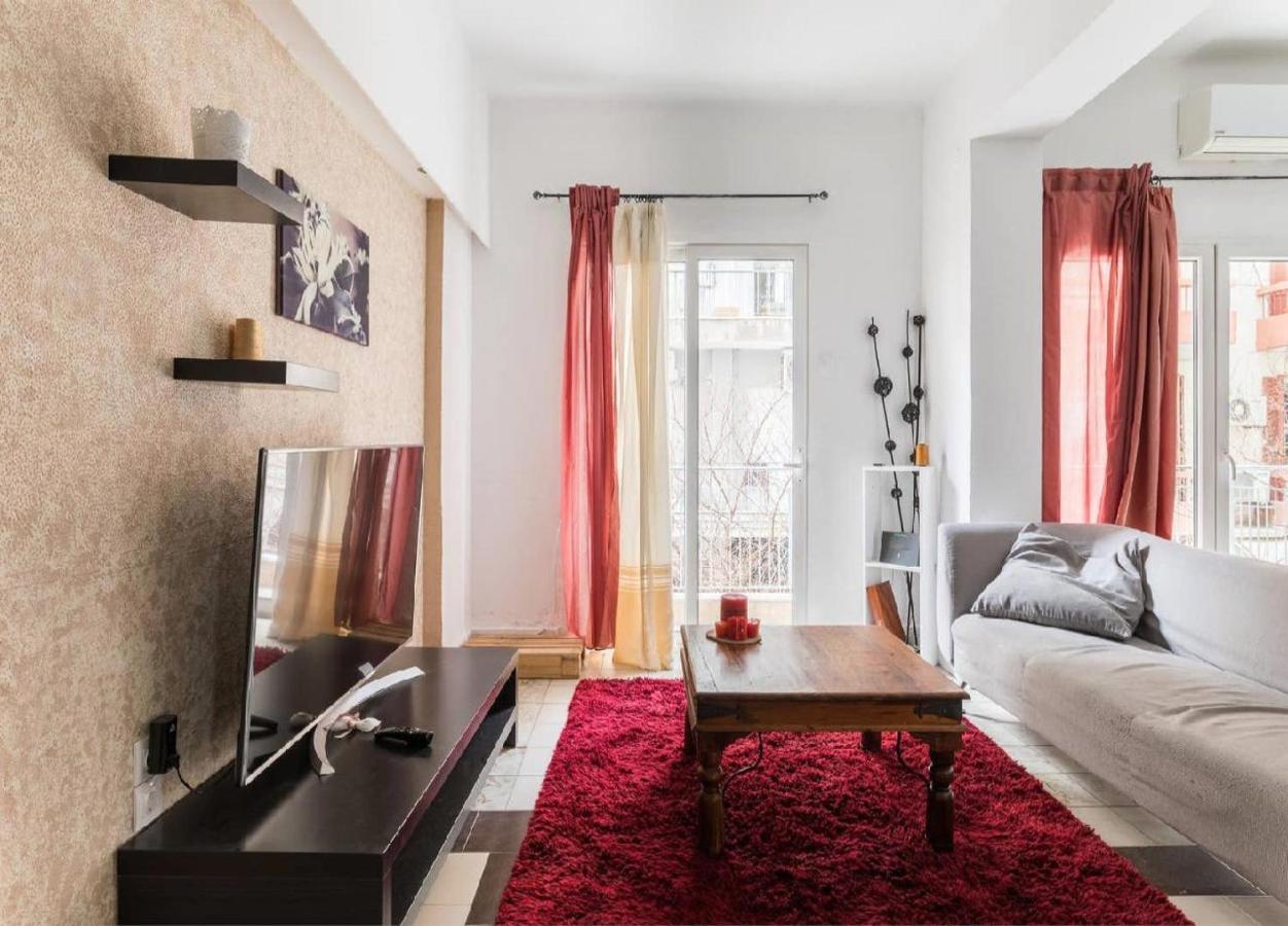 شقة 2Bd- Perfect Location With Square View سالونيك المظهر الخارجي الصورة